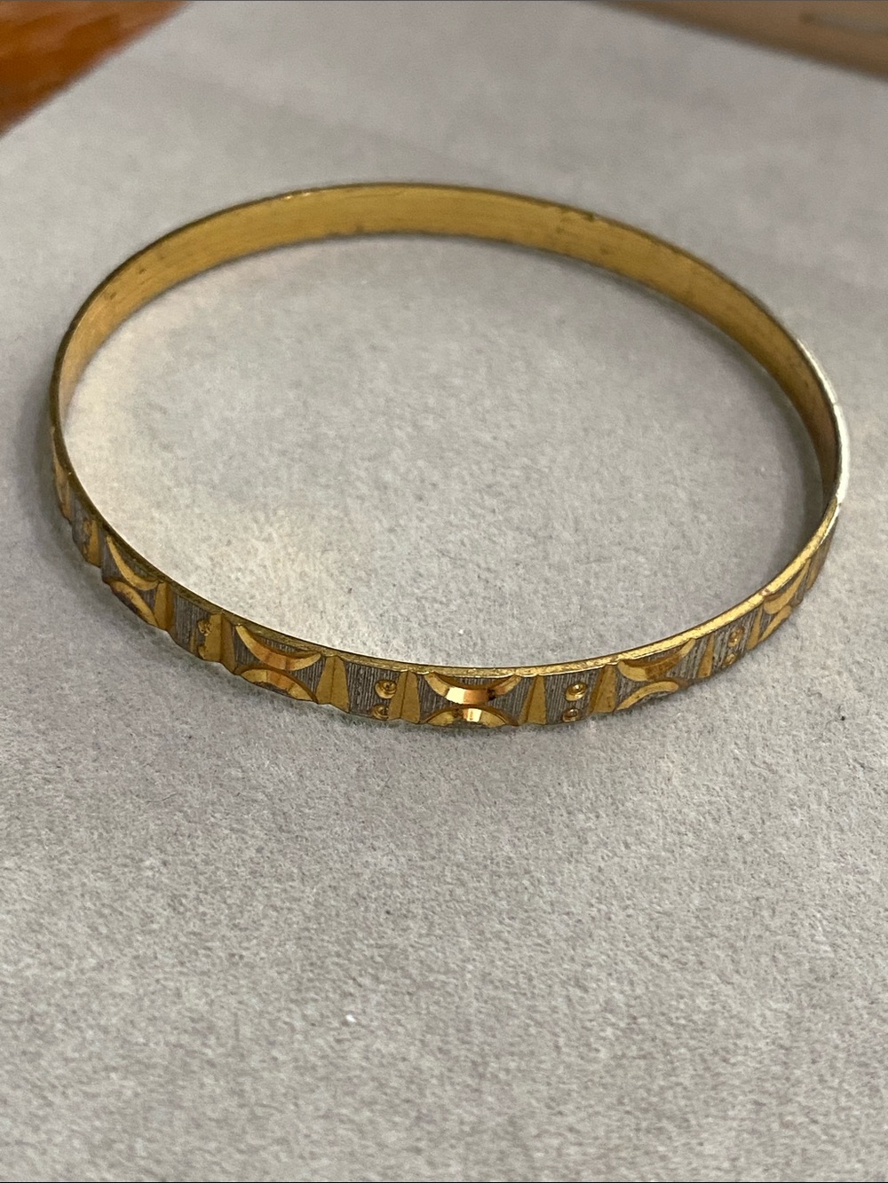 Elegant Gold-Tone Textured Bangle Bracelet